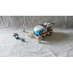 LEGO City 7890 Ambulance 2006 COMPLET sans boite