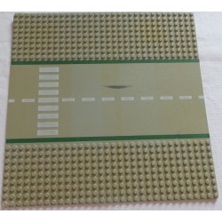LEGO 606p02 Baseplate 32 x 32 Road Straight with Road and Crosswalk-9 Studs