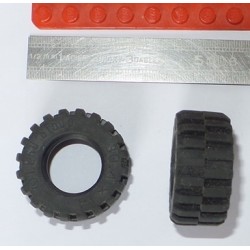 LEGO 30391 Tyre 30.4 x 14 Offset Tread